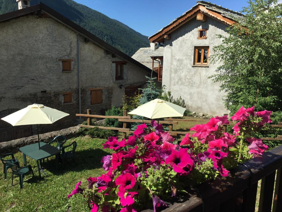 Il Nido Delle Rondini Balboutet Vila Usseaux Exterior foto